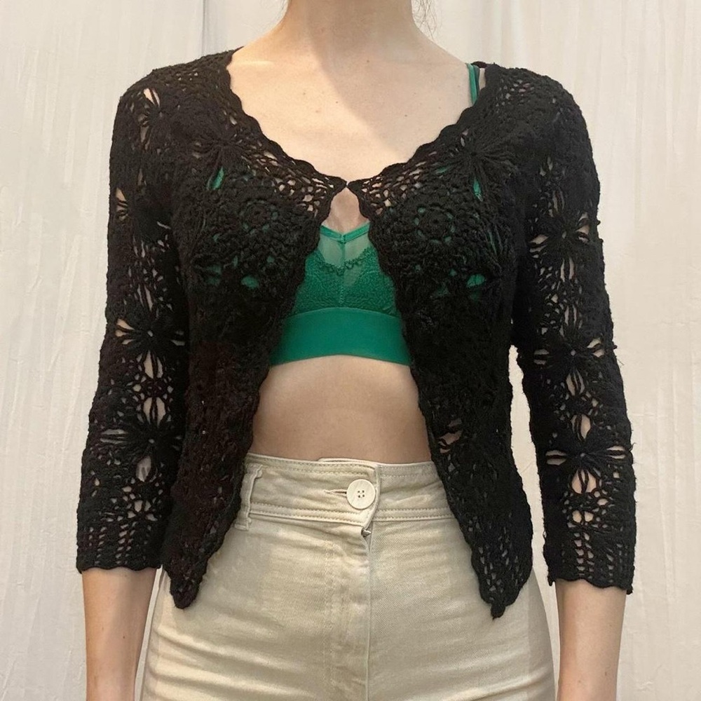 Black Floral‎ Crochet Top Neckline Closure Cardigan Vintage 90s Whimsygoth
